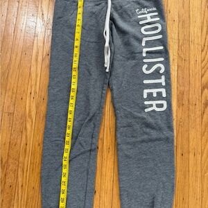Hollister Women’s Charcoal Joggers